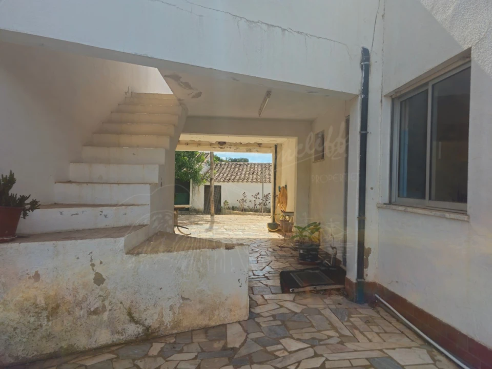 Quinta T6 para Venda em Santa Catarina da Fonte do Bispo Foto 18