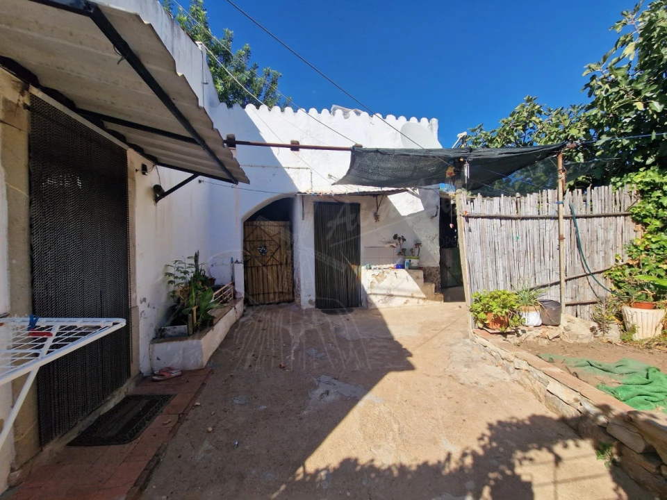 Quinta T6 para Venda em Santa Catarina da Fonte do Bispo Foto 30