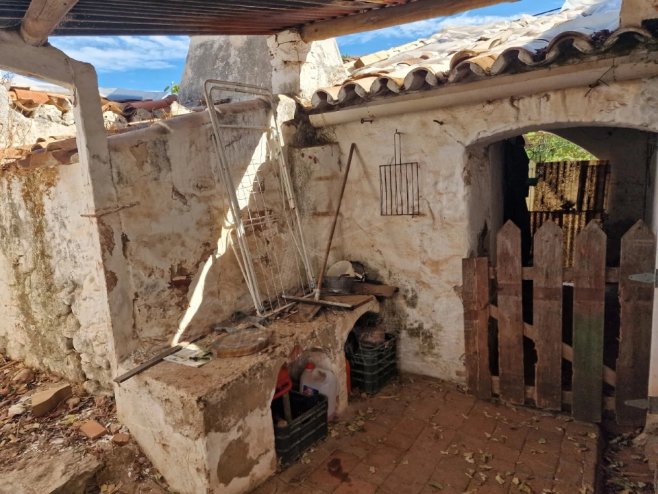 Quinta T6 para Venda em Santa Catarina da Fonte do Bispo Foto 31