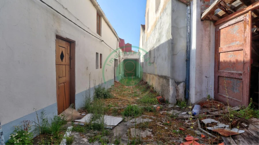 Moradia T4 para Venda em Buarcos Foto 4