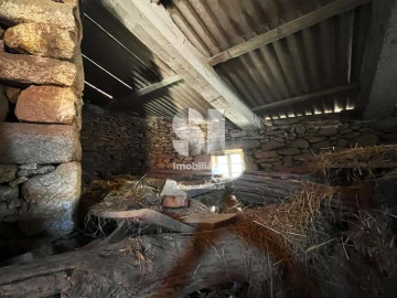 Moradia para Venda em Constantim e Vale de Nogueiras