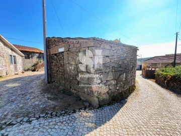 Moradia para Venda em Constantim e Vale de Nogueiras