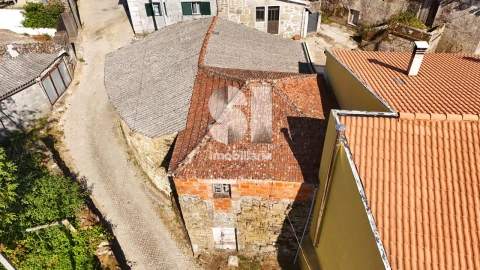 Moradia para Venda em Constantim e Vale de Nogueiras