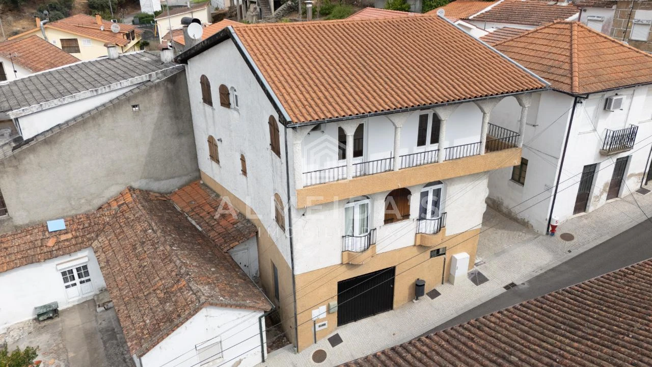 Moradia T4 para Venda em Vidago, Arcossó, Selhariz, Vilarinho Paranheiras Foto 3