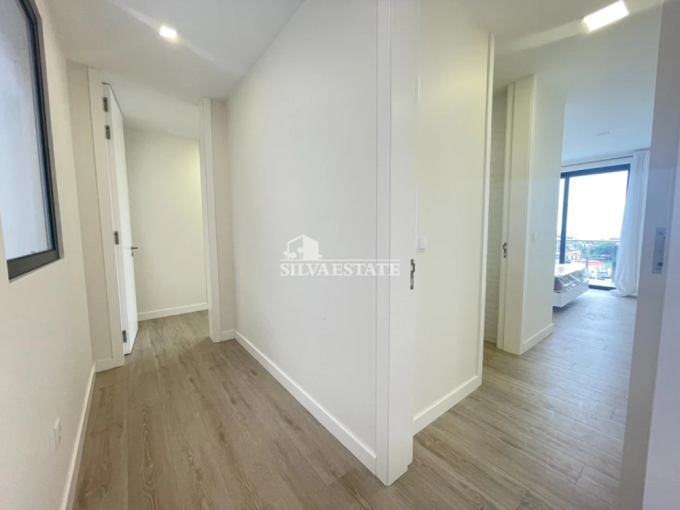 Moradia T3 para Venda em Ribeira Brava Foto 11