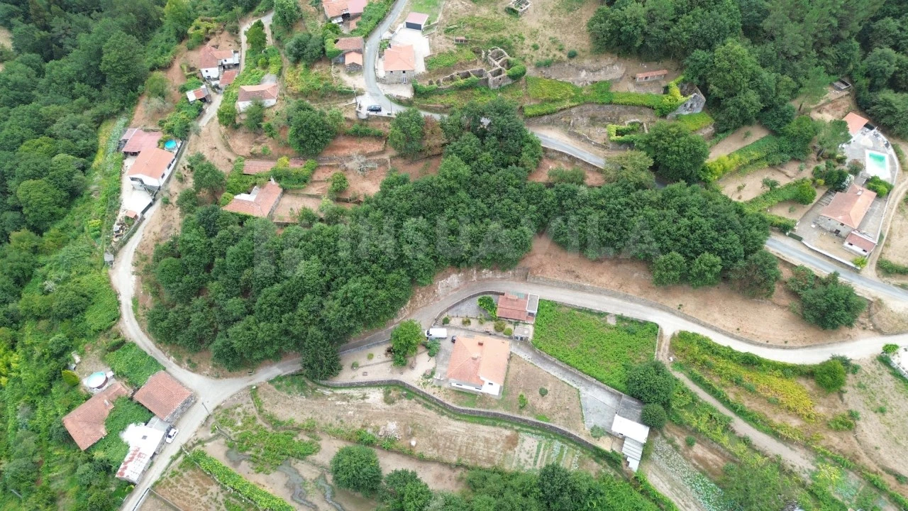 Moradia T3 para Venda em Covas Foto 24