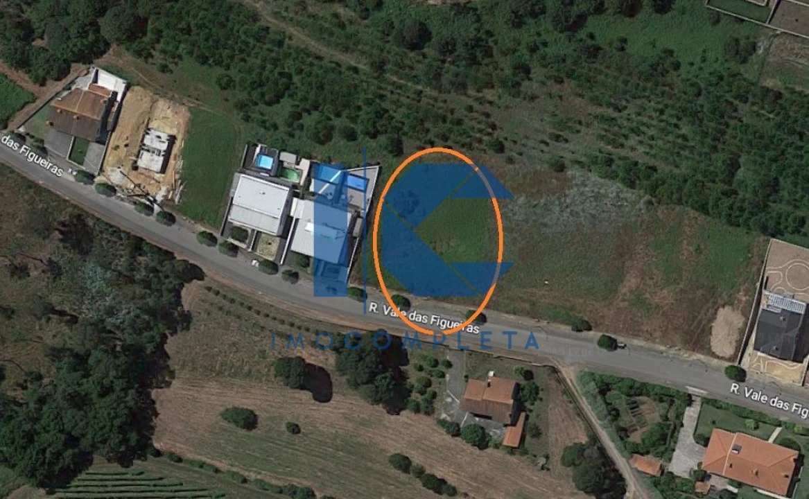 Terreno para Venda em Valongo do Vouga Foto 1