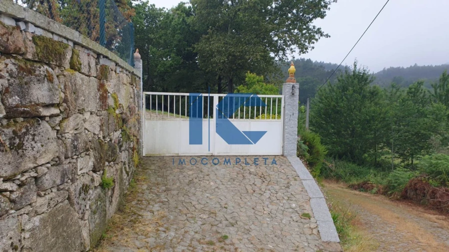 Moradia T3 para Venda em Préstimo e Macieira de Alcoba Foto 5