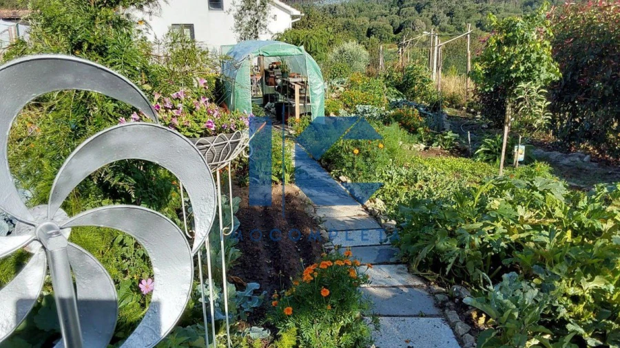 Moradia T3 para Venda em Préstimo e Macieira de Alcoba Foto 8