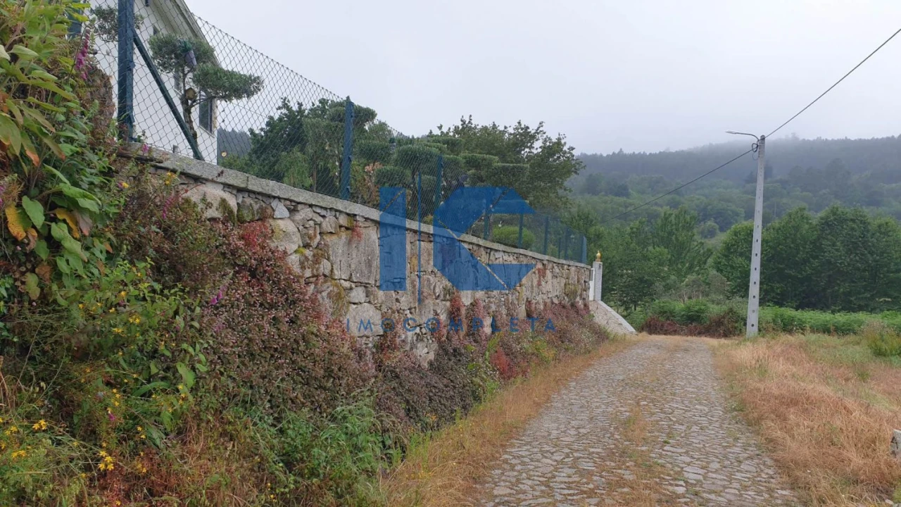 Moradia T3 para Venda em Préstimo e Macieira de Alcoba Foto 6