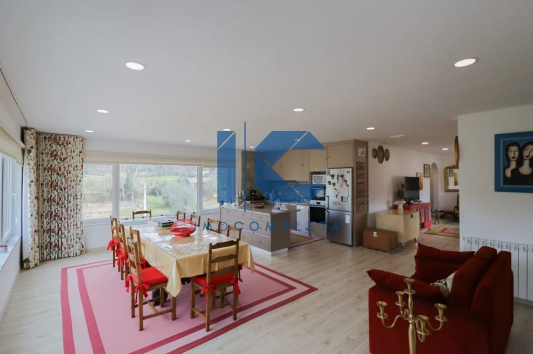 Moradia T3 para Venda em Préstimo e Macieira de Alcoba Foto 10