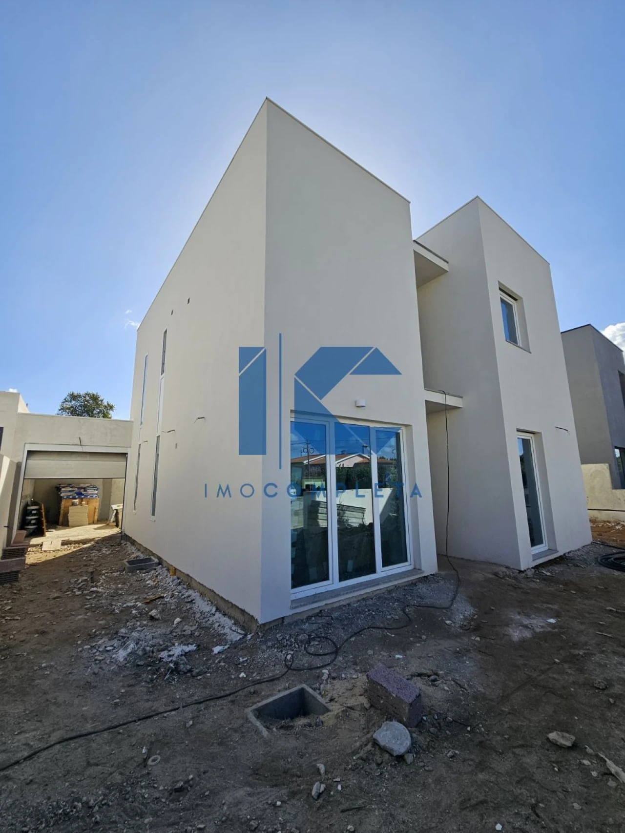 Moradia T3 para Venda em Aguada de Cima Foto 2