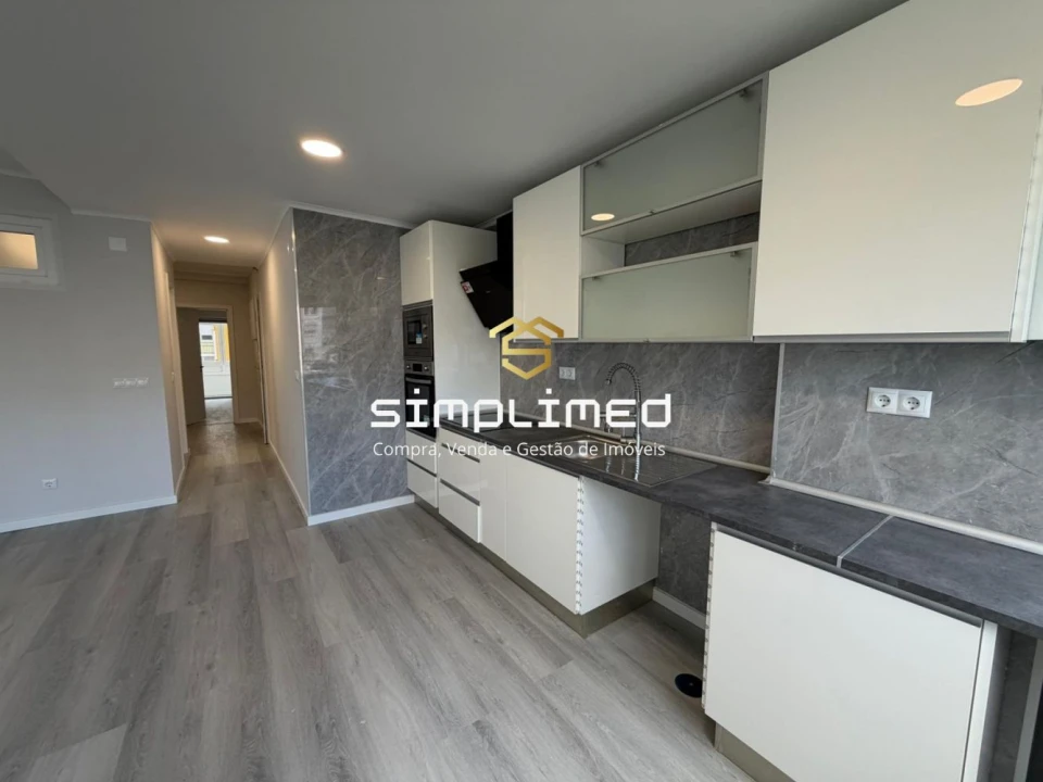 Apartamento T2 para Venda em Oeiras e São Julião da Barra, Paço de Arcos e Caxias Foto 4