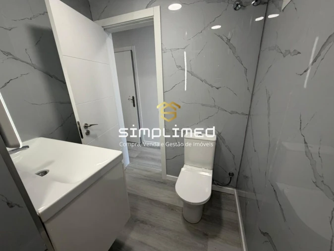 Apartamento T2 para Venda em Oeiras e São Julião da Barra, Paço de Arcos e Caxias Foto 15