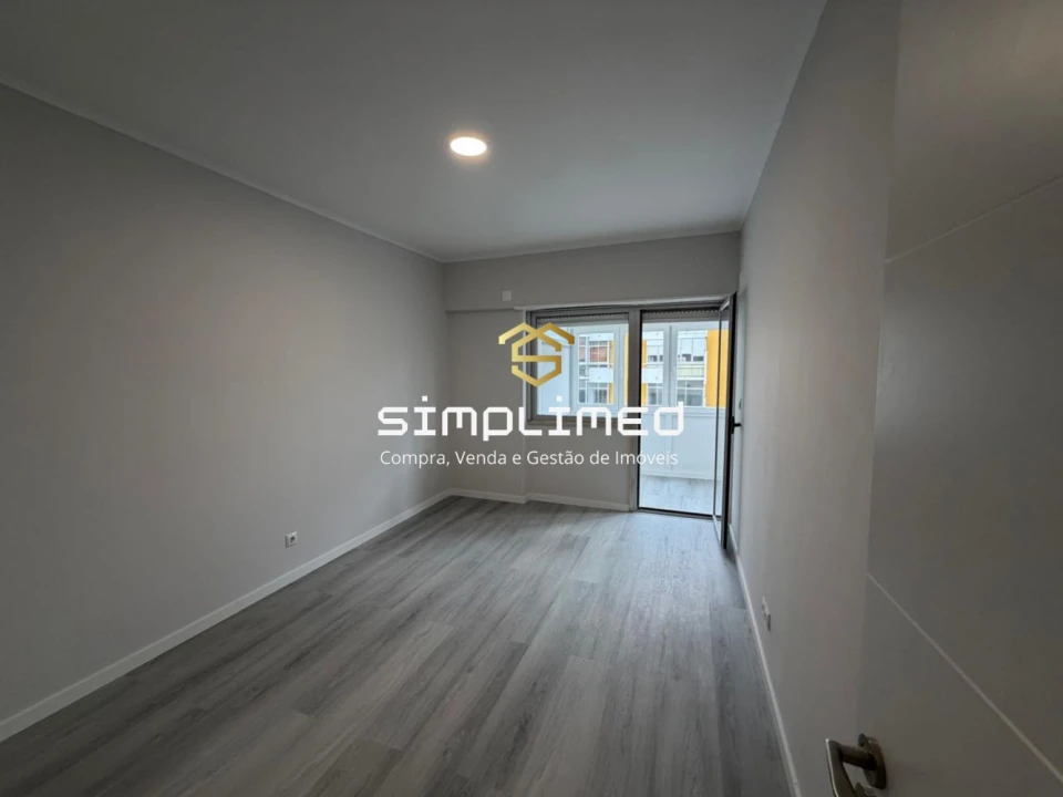 Apartamento T2 para Venda em Oeiras e São Julião da Barra, Paço de Arcos e Caxias Foto 27