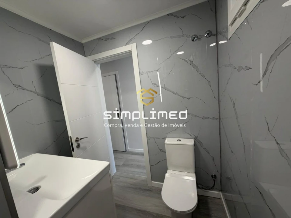 Apartamento T2 para Venda em Oeiras e São Julião da Barra, Paço de Arcos e Caxias Foto 16