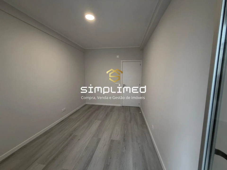 Apartamento T2 para Venda em Oeiras e São Julião da Barra, Paço de Arcos e Caxias Foto 7