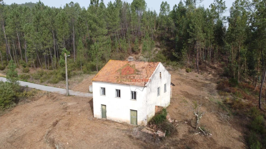 Moradia T3 para Venda em Cernache do Bonjardim, Nesperal e Palhais Foto 5