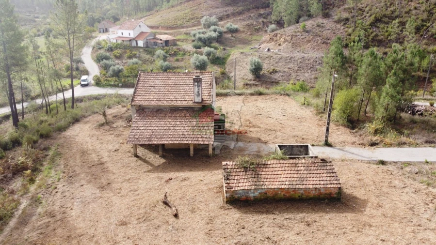 Moradia T3 para Venda em Cernache do Bonjardim, Nesperal e Palhais Foto 50