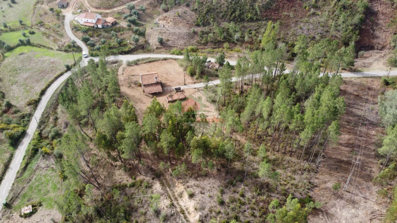 Moradia T3 para Venda em Cernache do Bonjardim, Nesperal e Palhais Foto 52
