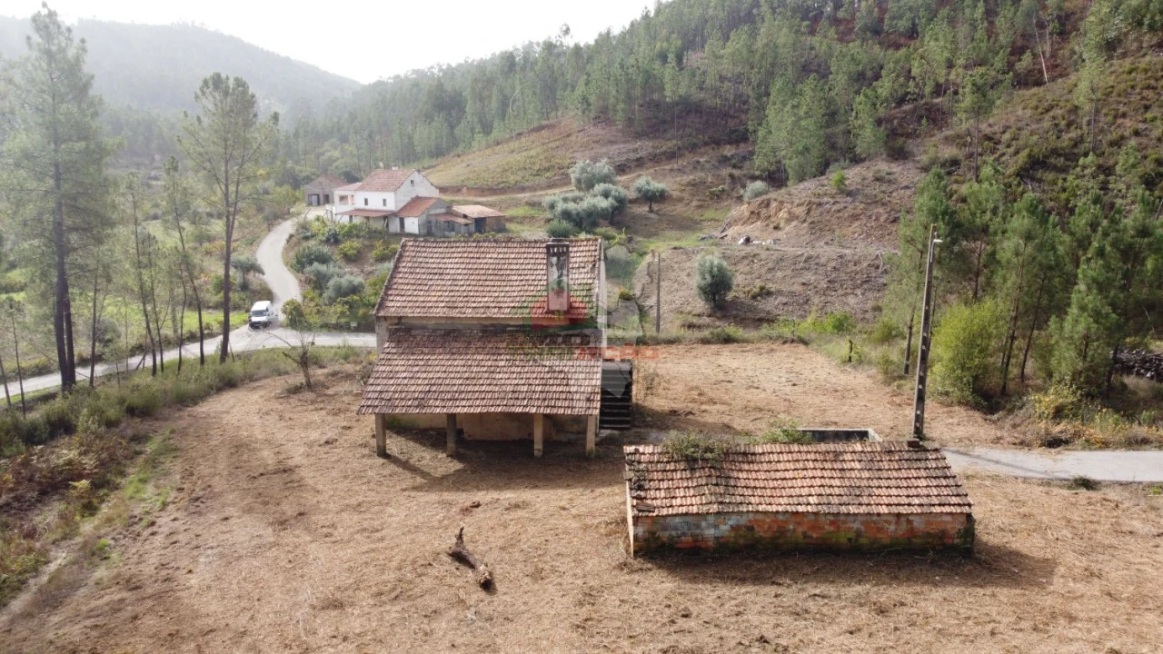 Moradia T3 para Venda em Cernache do Bonjardim, Nesperal e Palhais Foto 41