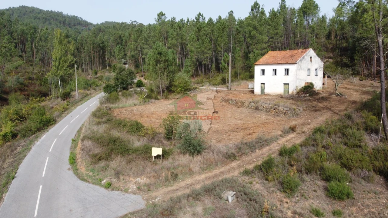 Moradia T3 para Venda em Cernache do Bonjardim, Nesperal e Palhais Foto 2