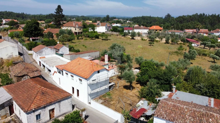 Moradia T3 para Venda em Cernache do Bonjardim, Nesperal e Palhais Foto 3