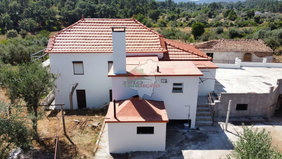 Moradia T3 para Venda em Cernache do Bonjardim, Nesperal e Palhais Foto 4