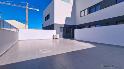 Apartamento T3 para Venda em Póvoa de Varzim, Beiriz e Argivai