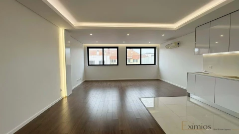 Apartamento T3 para Venda em Ramalde