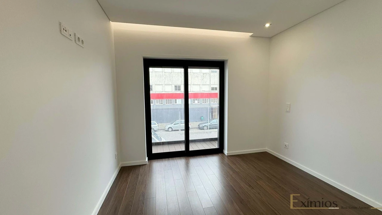 Apartamento T3 para Venda em Ramalde Foto 12