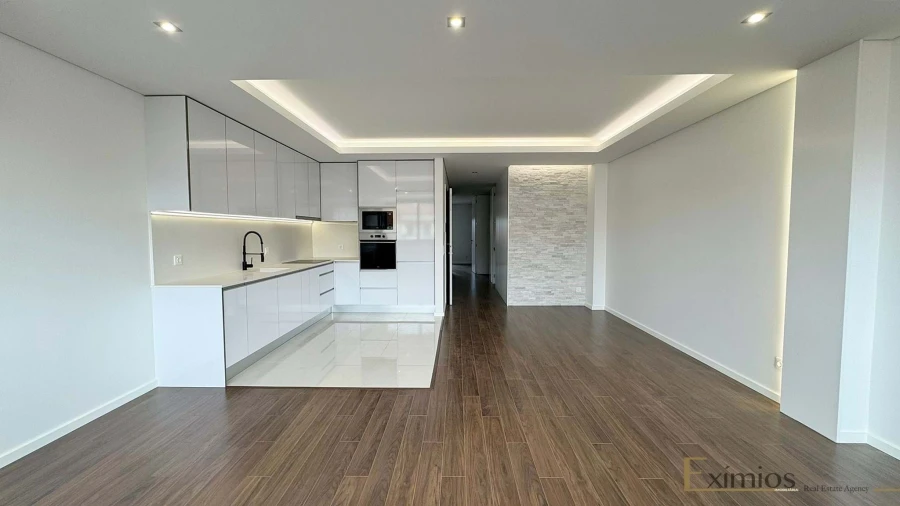 Apartamento T3 para Venda em Ramalde Foto 2