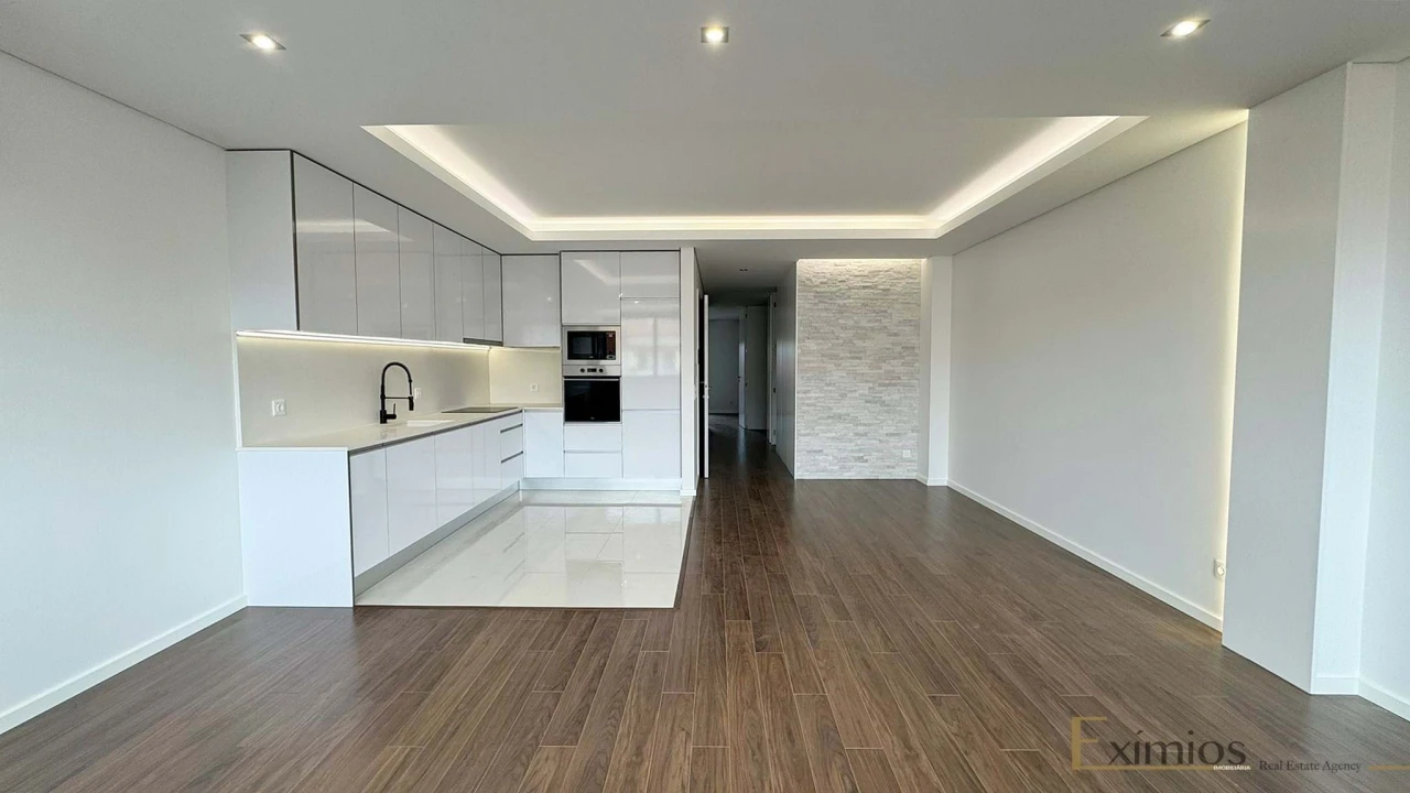 Apartamento T3 para Venda em Ramalde Foto 2