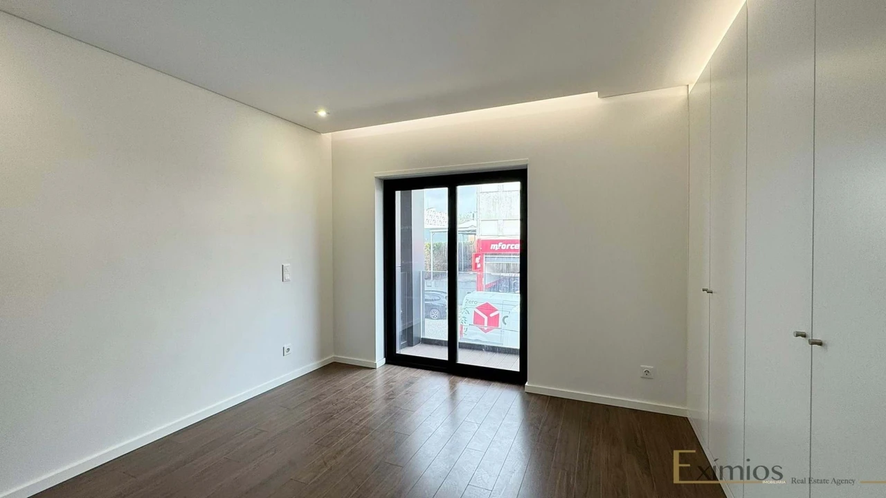 Apartamento T3 para Venda em Ramalde Foto 9