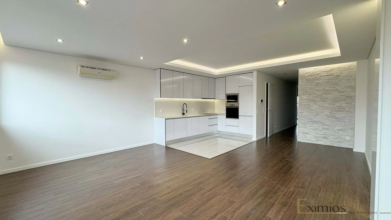 Apartamento T3 para Venda em Ramalde Foto 1