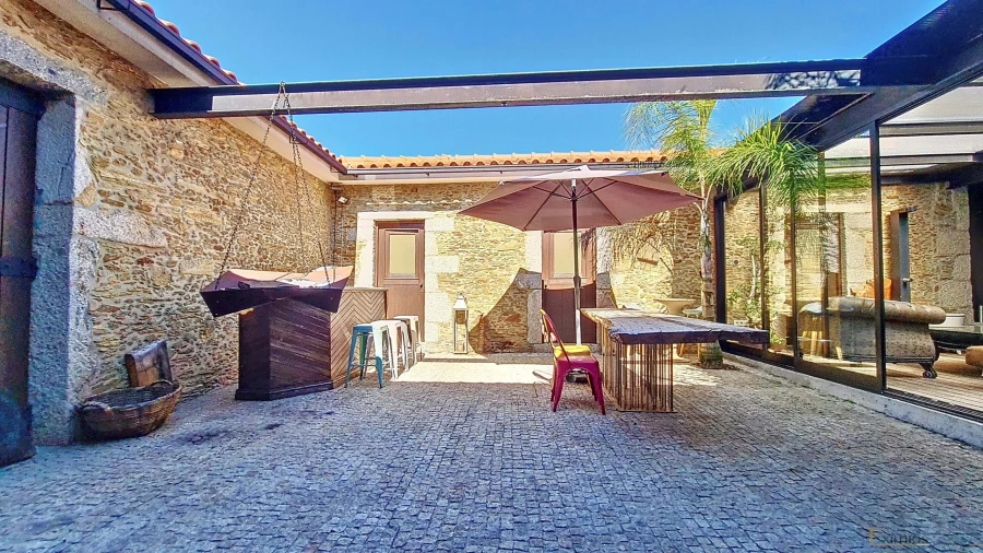 Quinta T4 para Venda em Balazar Foto 10