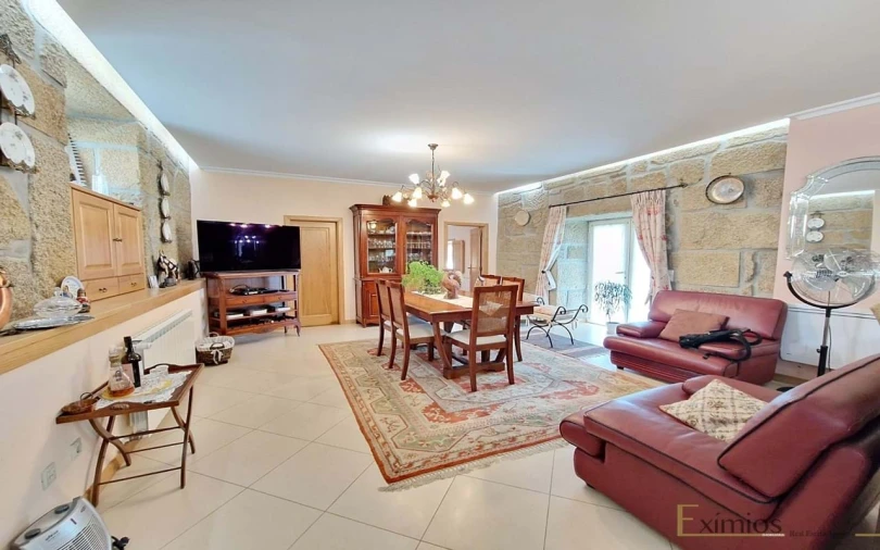 Moradia T3 para Venda em São Lourenço de Ribapinhão