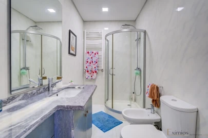 Apartamento T4 para Venda em Póvoa de Varzim, Beiriz e Argivai