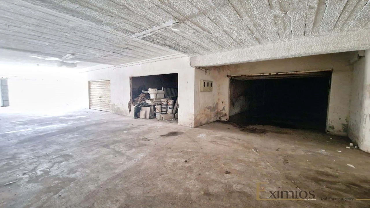 Garagem para Venda em Póvoa de Varzim, Beiriz e Argivai Foto 1