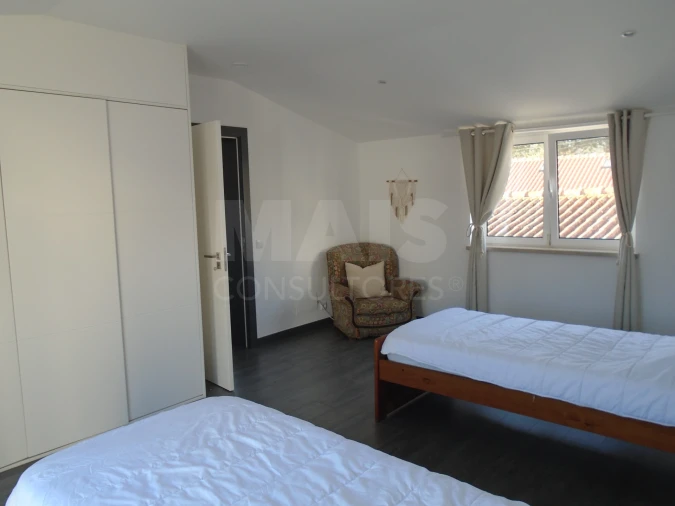 Moradia T4 para Arrendamento em Foz do Arelho Foto 5