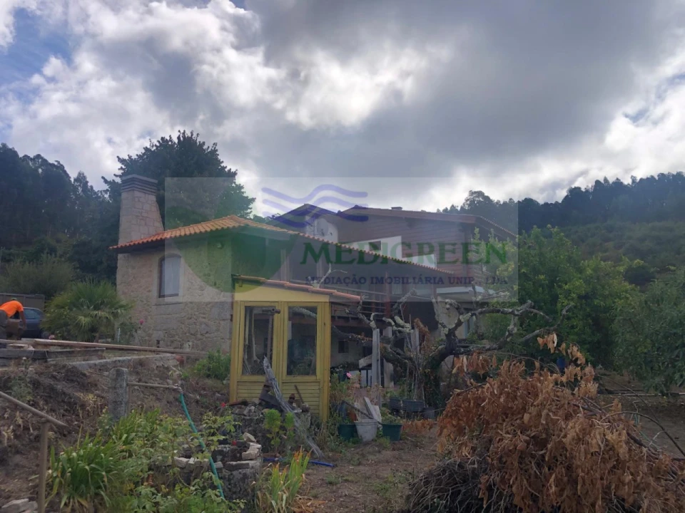 Moradia T4 para Venda em Roge Foto 6