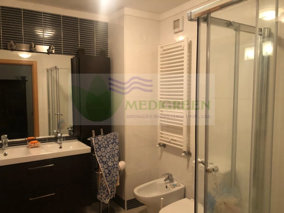 Moradia T4 para Venda em Roge Foto 10