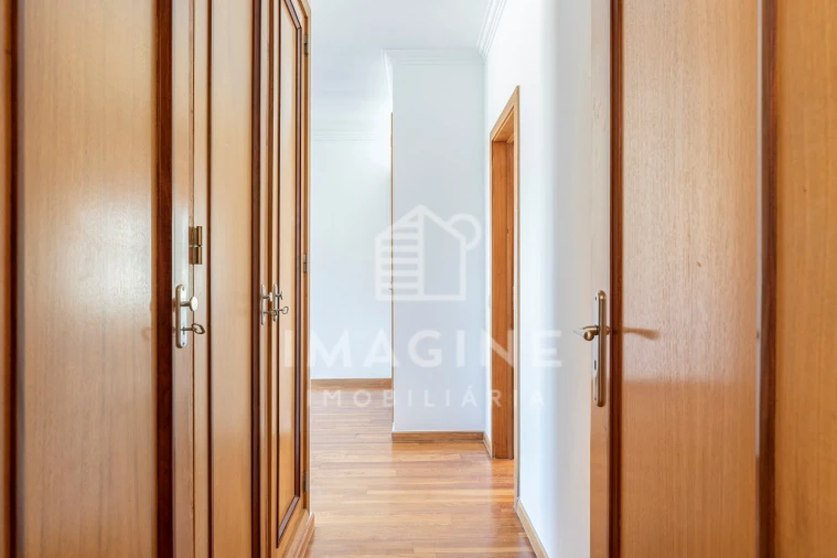 Apartamento T4 para Arrendamento em União das Freguesias de Setúbal Foto 13