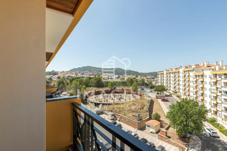 Apartamento T4 para Arrendamento em União das Freguesias de Setúbal Foto 14