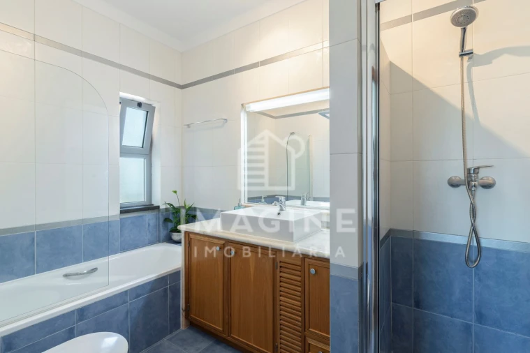 Apartamento T4 para Arrendamento em União das Freguesias de Setúbal Foto 16