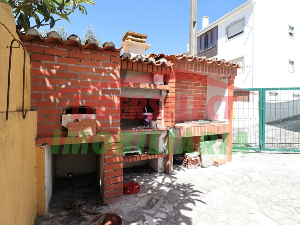 Moradia T4 para Venda em A dos Cunhados e Maceira Foto 18