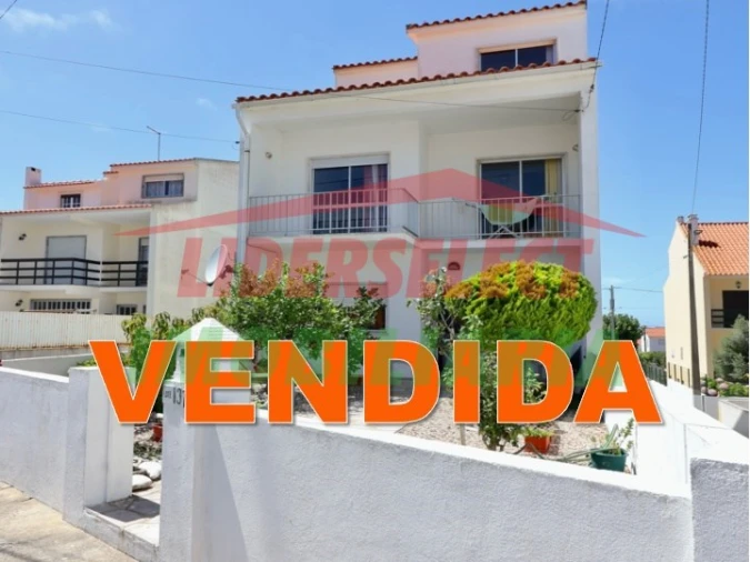Moradia T4 para Venda em A dos Cunhados e Maceira