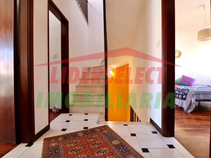 Moradia T4 para Venda em A dos Cunhados e Maceira Foto 6