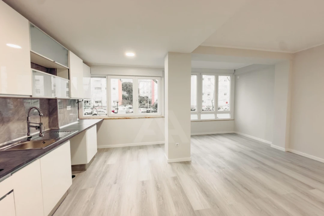 Apartamento T2 para Venda em Oeiras e São Julião da Barra, Paço de Arcos e Caxias Foto 5
