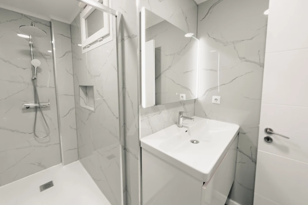 Apartamento T2 para Venda em Oeiras e São Julião da Barra, Paço de Arcos e Caxias Foto 9
